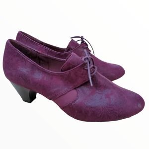 Soft Style Gretel pumps